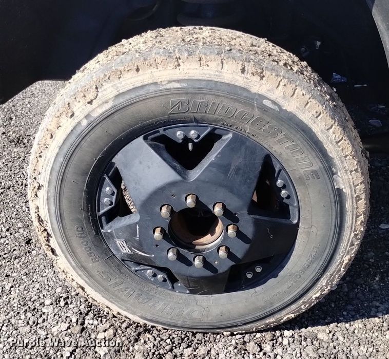 image for item DK8806 2001 Dodge Ram 3500  Quad Cab flatbed pickup truck