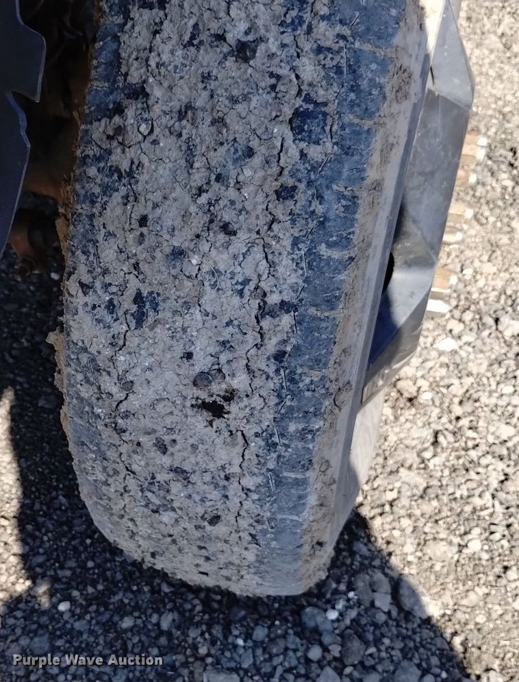 image for item DK8806 2001 Dodge Ram 3500  Quad Cab flatbed pickup truck