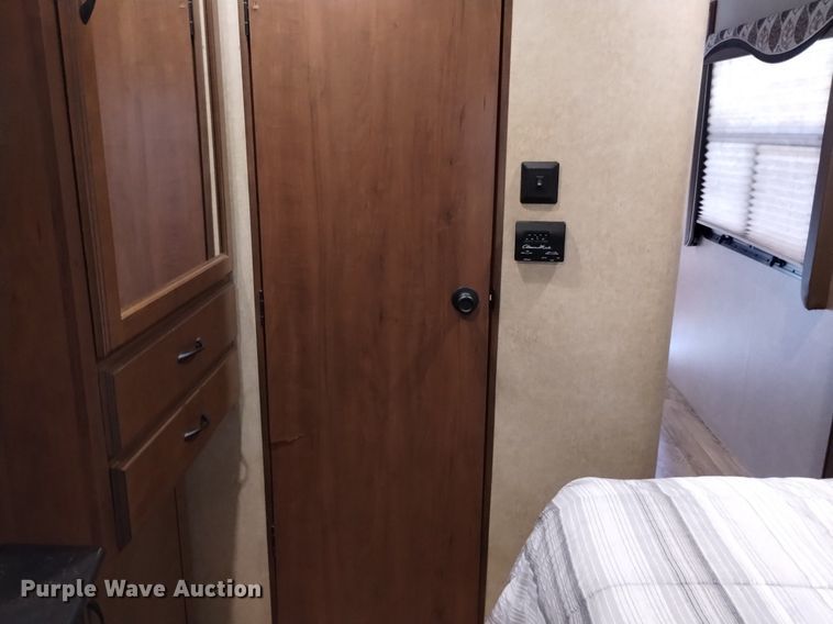 image for item DK8816 2015 Jayco Eagle  camper