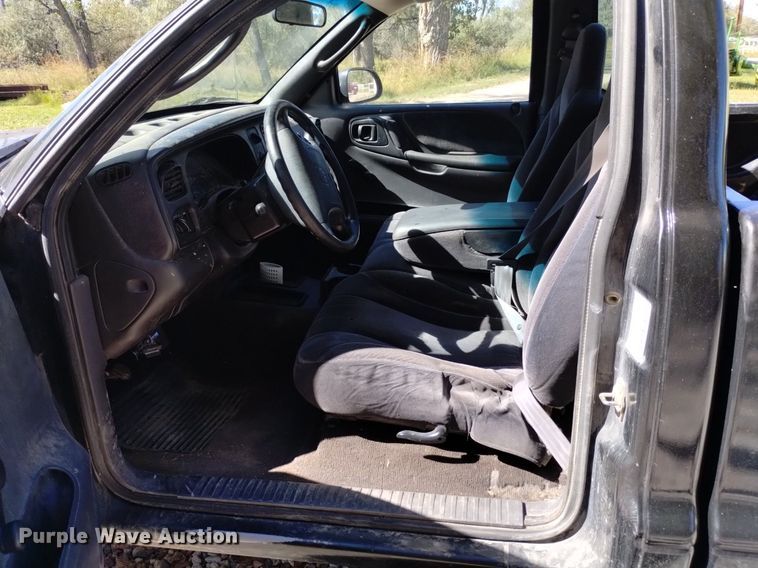 image for item DK8819 2000 Dodge Dakota  pickup truck