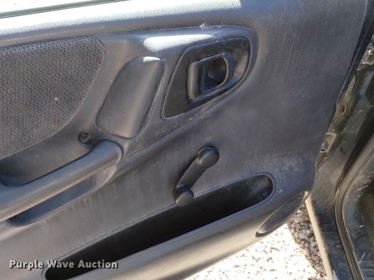 image for item DK8819 2000 Dodge Dakota  pickup truck