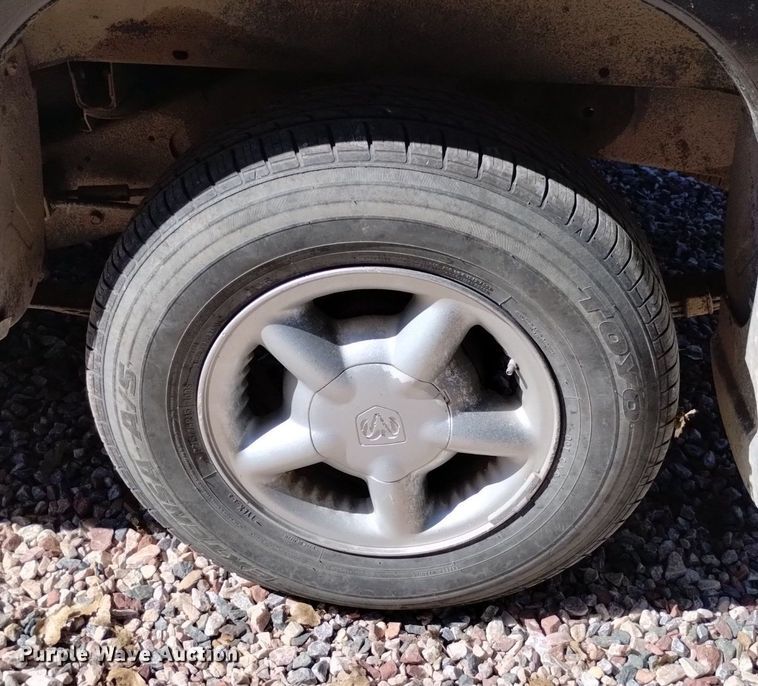 image for item DK8819 2000 Dodge Dakota  pickup truck