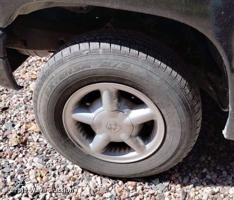 image for item DK8819 2000 Dodge Dakota  pickup truck