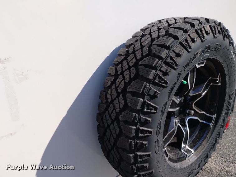 image for item DK8822 2022 KZ Sportsman Classic toy hauler camper