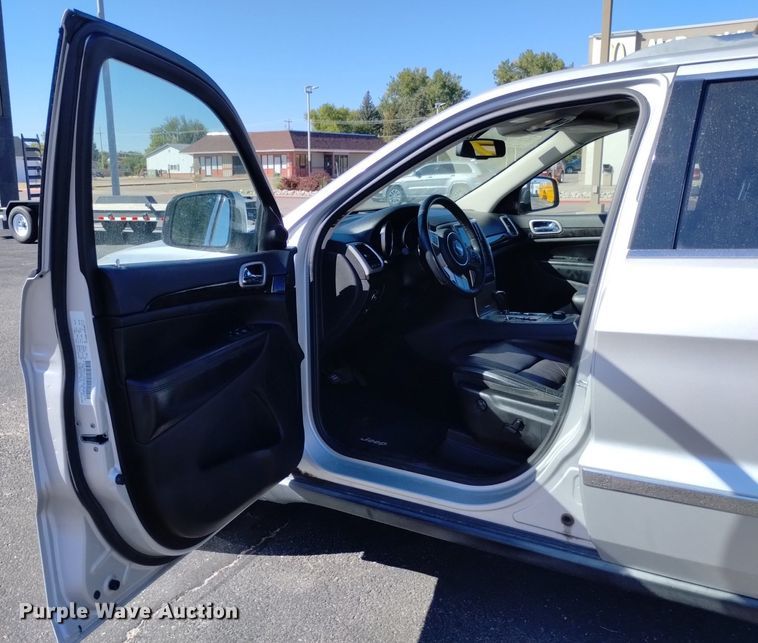 image for item DK8825 2012 Jeep Grand Cherokee  SUV