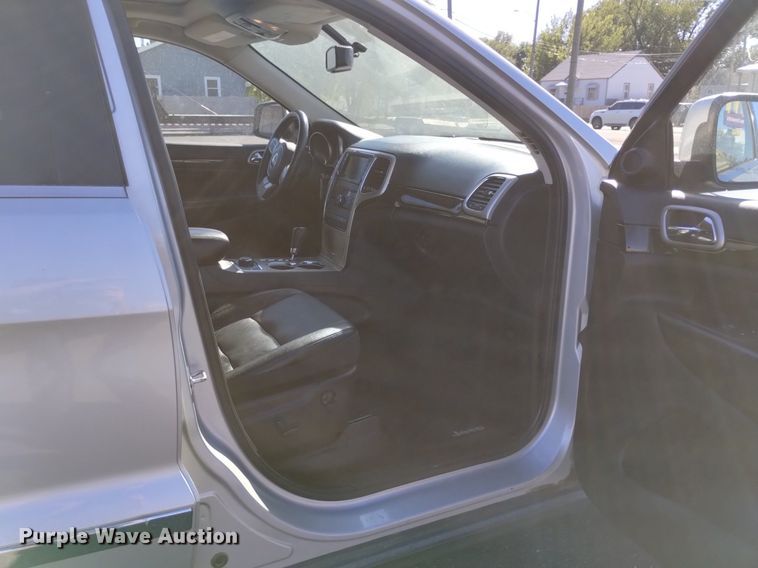 image for item DK8825 2012 Jeep Grand Cherokee  SUV