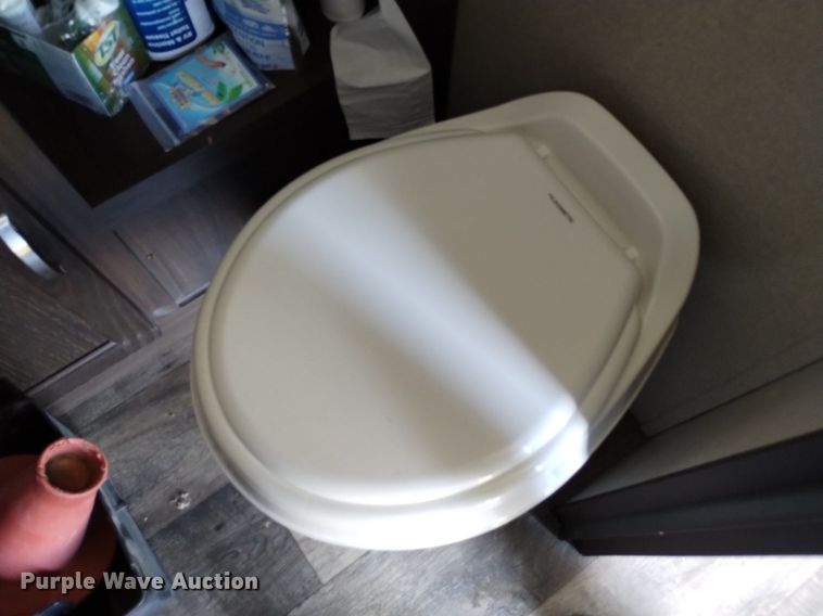 image for item DK8837 2020 Keystone Springdale Mini camper