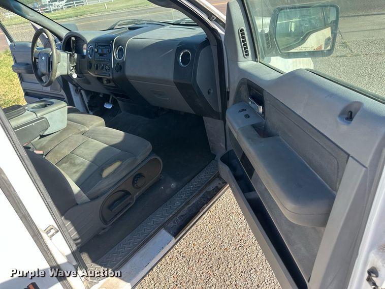 image for item DM2620 2005 Ford F150  SuperCab pickup truck