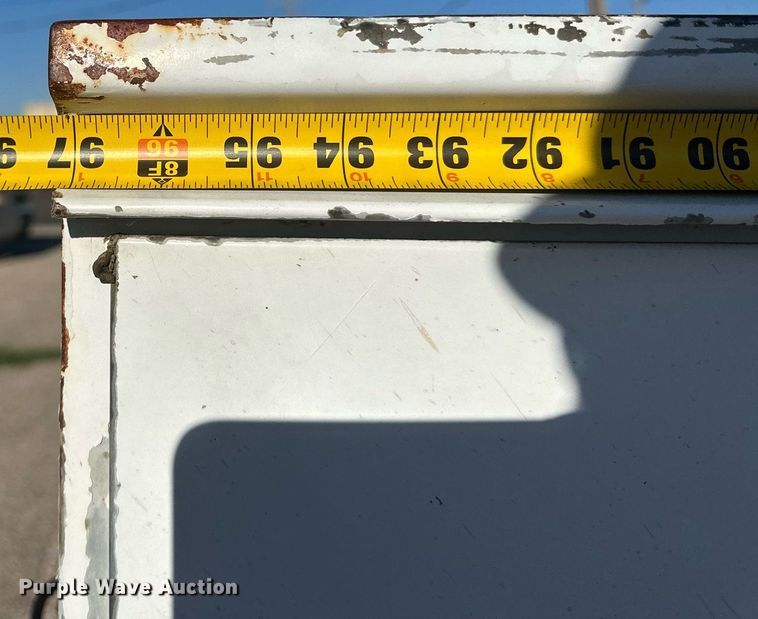 image for item DM2621 2004 Ford F250 Super Duty  utility bed pickup truck