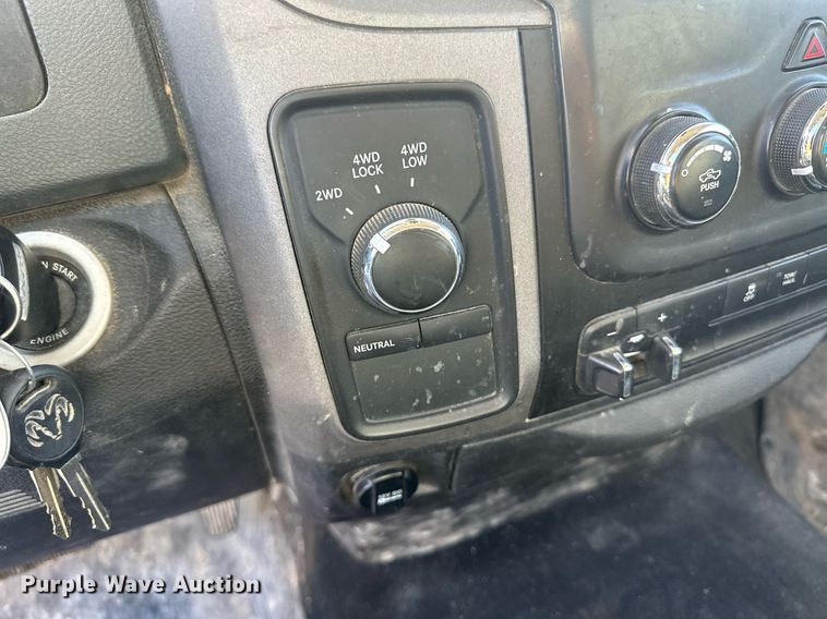 image for item DM2622 2013 Dodge Ram 2500HD  utility bed pickup truck