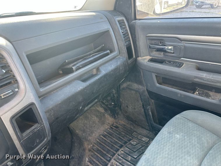 image for item DM2622 2013 Dodge Ram 2500HD  utility bed pickup truck