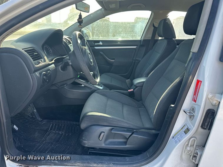 image for item DM2623 2010 Volkswagen Jetta