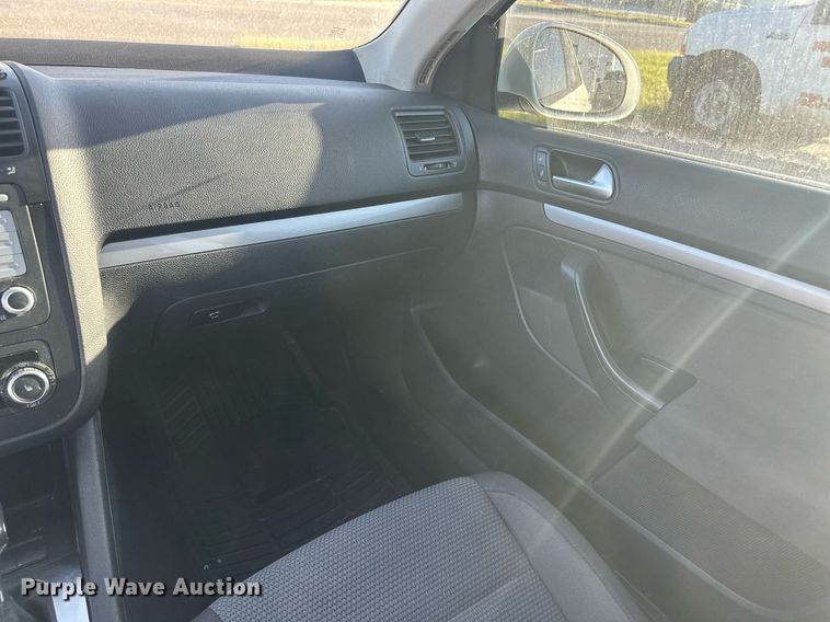 image for item DM2623 2010 Volkswagen Jetta