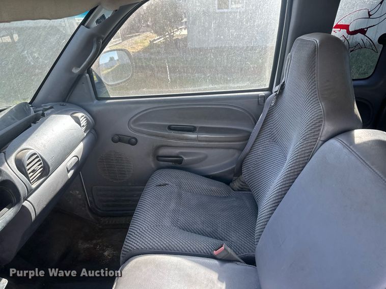 image for item DM2624 2001 Dodge Ram 1500