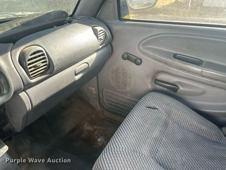 image for item DM2624 2001 Dodge Ram 1500