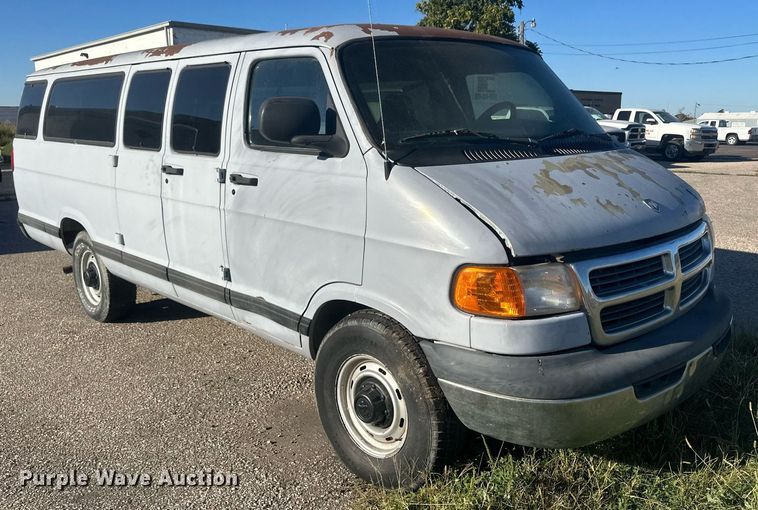 image for item DM2625 1999 Dodge Ram Wagon 3500  van