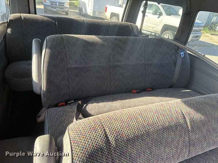 image for item DM2625 1999 Dodge Ram Wagon 3500  van
