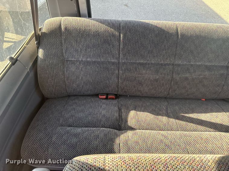 image for item DM2625 1999 Dodge Ram Wagon 3500  van