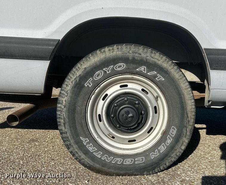 image for item DM2625 1999 Dodge Ram Wagon 3500  van