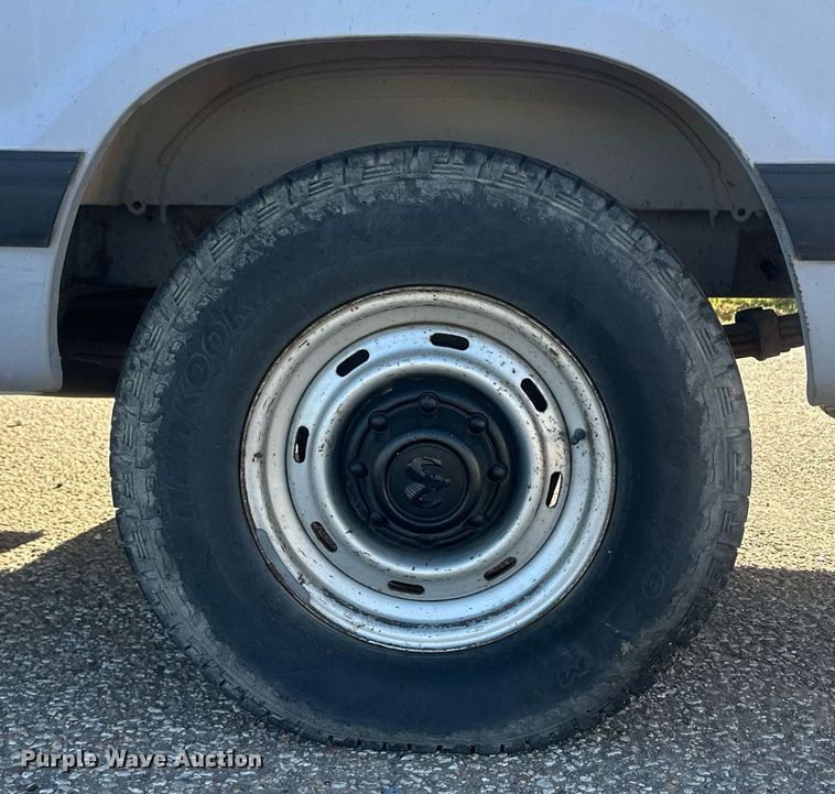 image for item DM2625 1999 Dodge Ram Wagon 3500  van