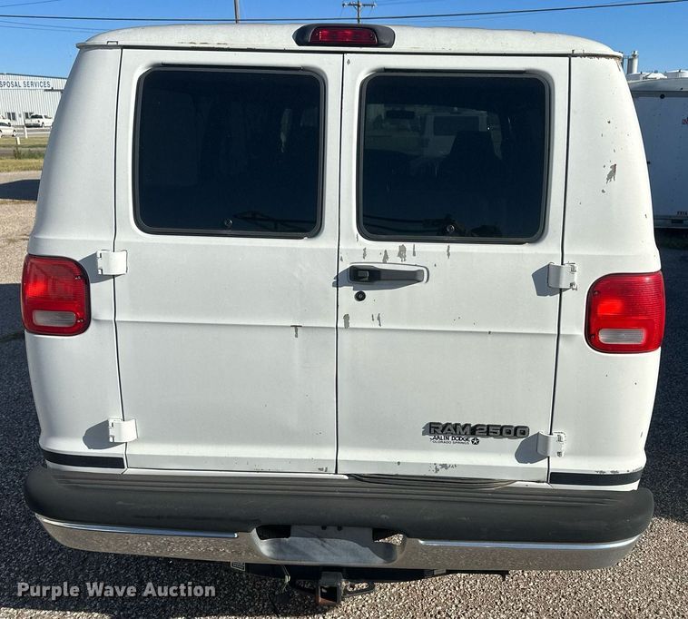 image for item DM2626 1999 Dodge Ram Wagon 2500  van