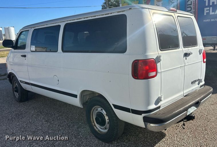 image for item DM2626 1999 Dodge Ram Wagon 2500  van
