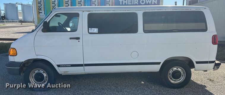 image for item DM2626 1999 Dodge Ram Wagon 2500  van
