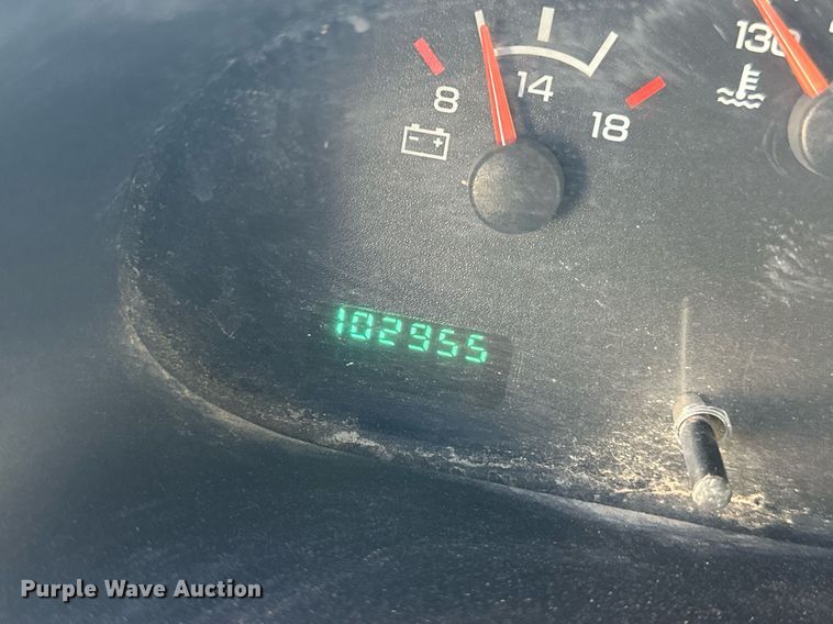 image for item DM2626 1999 Dodge Ram Wagon 2500  van