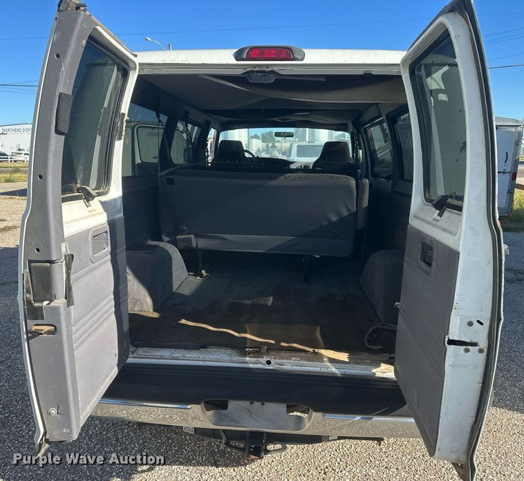 image for item DM2626 1999 Dodge Ram Wagon 2500  van