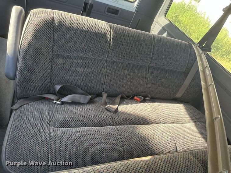 image for item DM2626 1999 Dodge Ram Wagon 2500  van