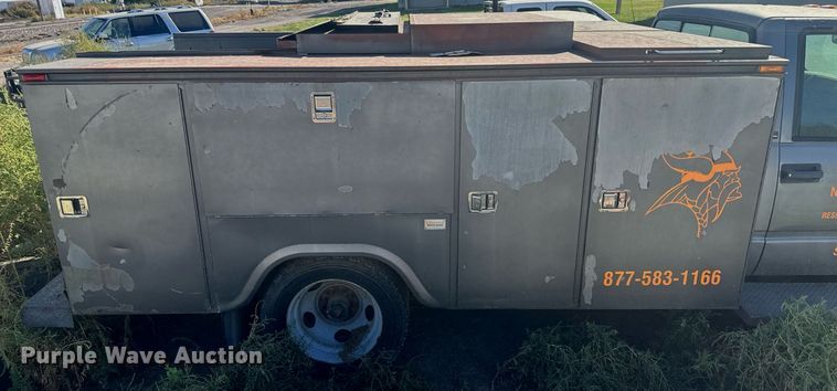 image for item DM2627 1995 GMC Sierra 3500  utility bed pickup truck