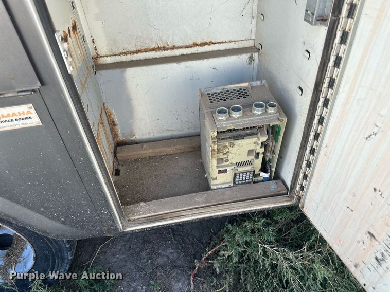 image for item DM2627 1995 GMC Sierra 3500  utility bed pickup truck