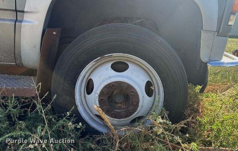 image for item DM2627 1995 GMC Sierra 3500  utility bed pickup truck