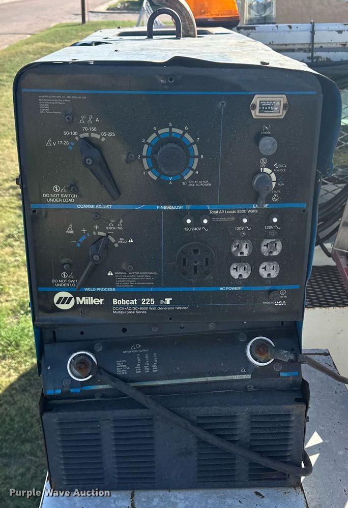 image for item DM2629 2001 International 4700  bucket truck