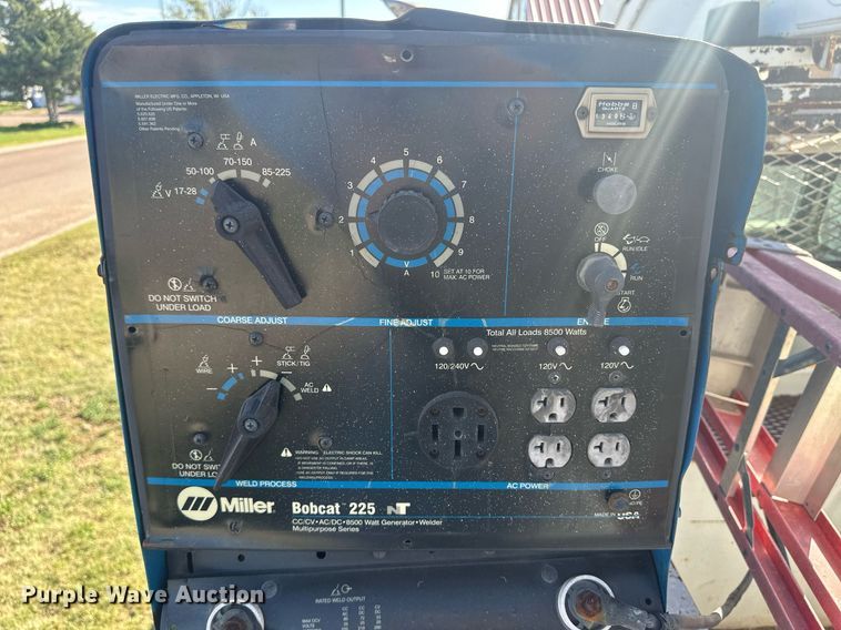 image for item DM2629 2001 International 4700  bucket truck