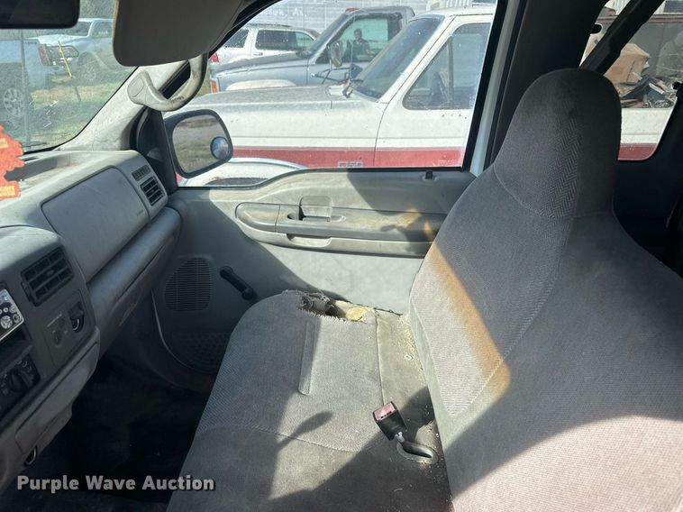 image for item DM2630 2001 Ford F250 Super Duty  SuperCab pickup truck