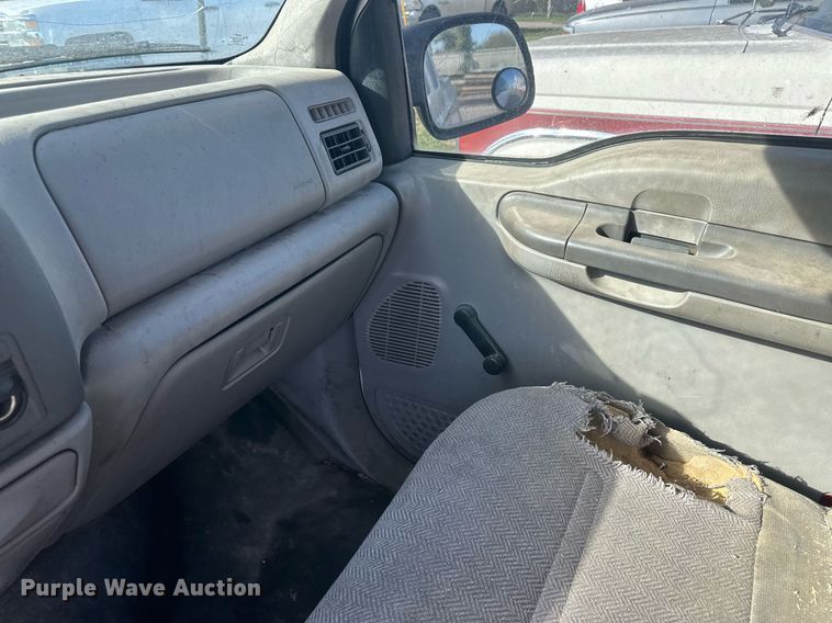 image for item DM2630 2001 Ford F250 Super Duty  SuperCab pickup truck