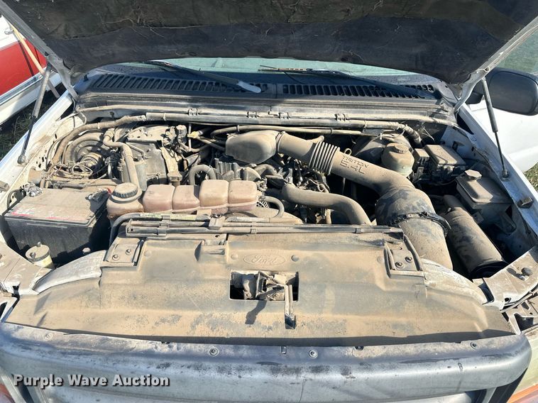 image for item DM2630 2001 Ford F250 Super Duty  SuperCab pickup truck