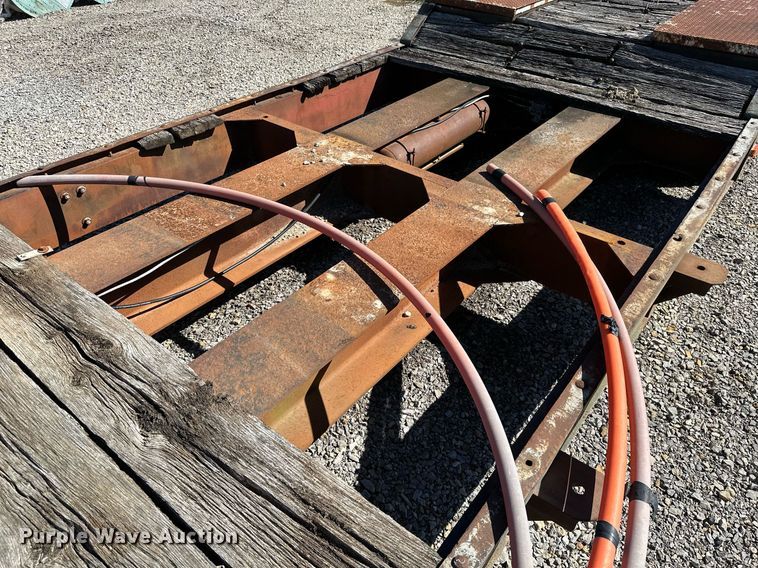 image for item DM6478 1950 Lacrosse DF6T-33LD  equipment trailer