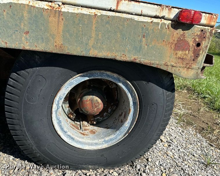 image for item DM6478 1950 Lacrosse DF6T-33LD  equipment trailer