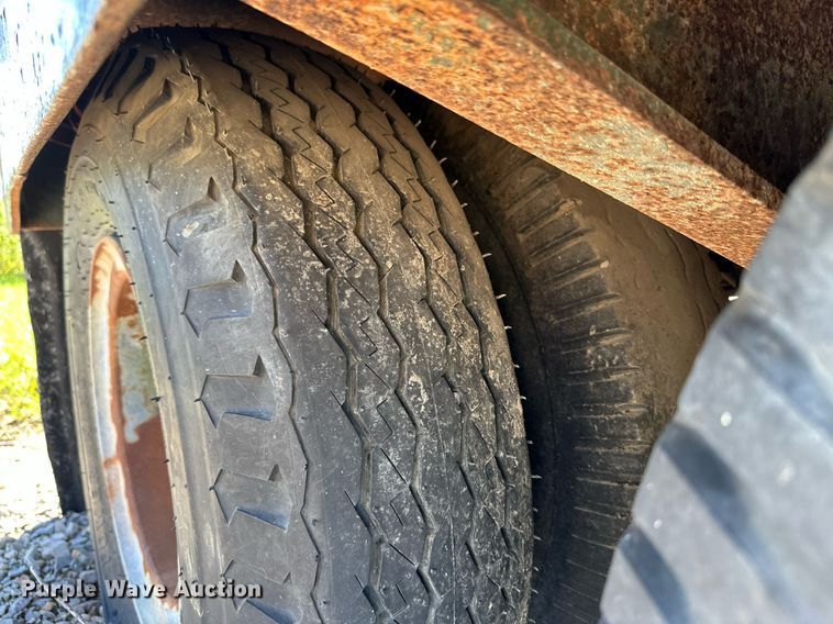 image for item DM6478 1950 Lacrosse DF6T-33LD  equipment trailer