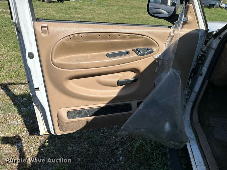 image for item DM6497 2002 Dodge Ram 2500  Quad Cab pickup truck