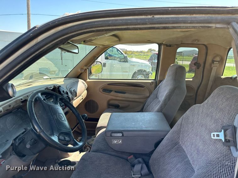 image for item DM6497 2002 Dodge Ram 2500  Quad Cab pickup truck