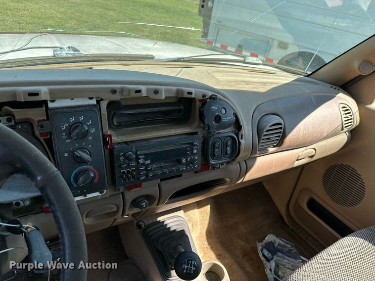 image for item DM6497 2002 Dodge Ram 2500  Quad Cab pickup truck