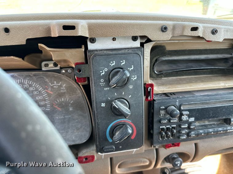 image for item DM6497 2002 Dodge Ram 2500  Quad Cab pickup truck