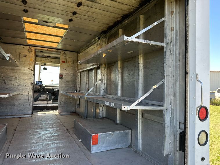 image for item DM6498 1997 Freightliner MT45  delivery truck