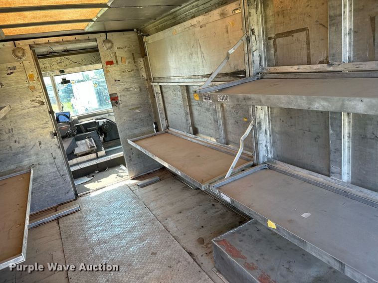 image for item DM6498 1997 Freightliner MT45  delivery truck