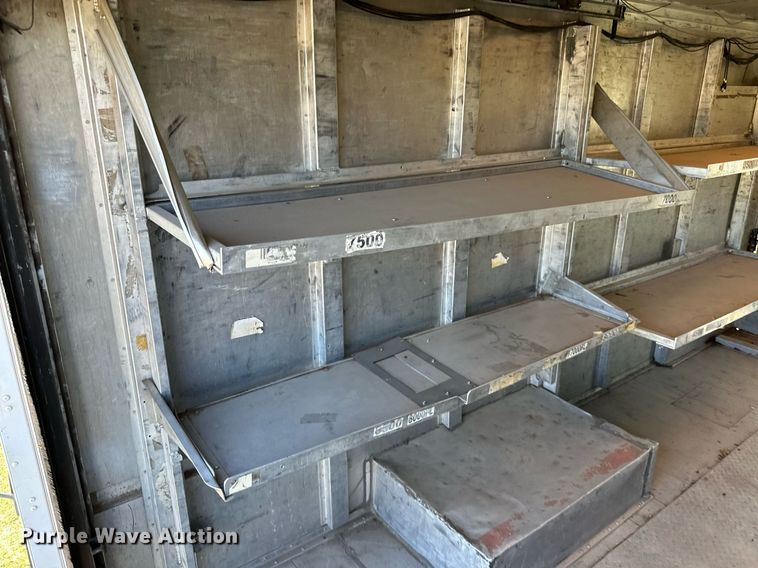 image for item DM6498 1997 Freightliner MT45  delivery truck