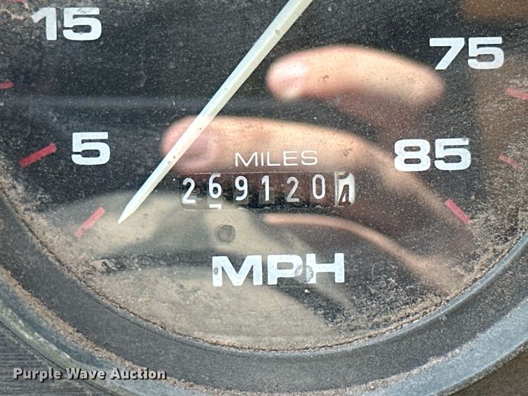 image for item DM6498 1997 Freightliner MT45  delivery truck