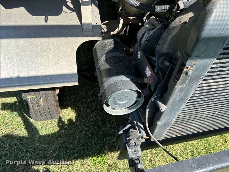 image for item DM6498 1997 Freightliner MT45  delivery truck